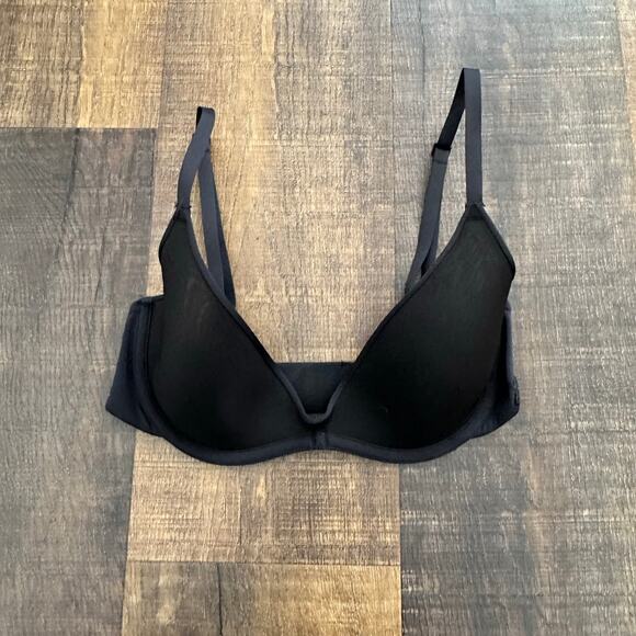 Skims Black Weightless Scoop Bra Size 32C - Picture 9 of 10
